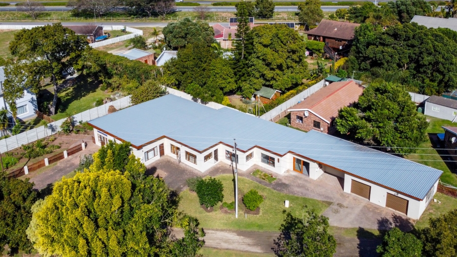 5 Bedroom Property for Sale in Sedgefield Central Western Cape